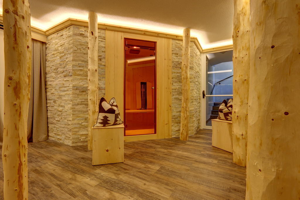 Apartments Schneider Лутаґо Екстер'єр фото