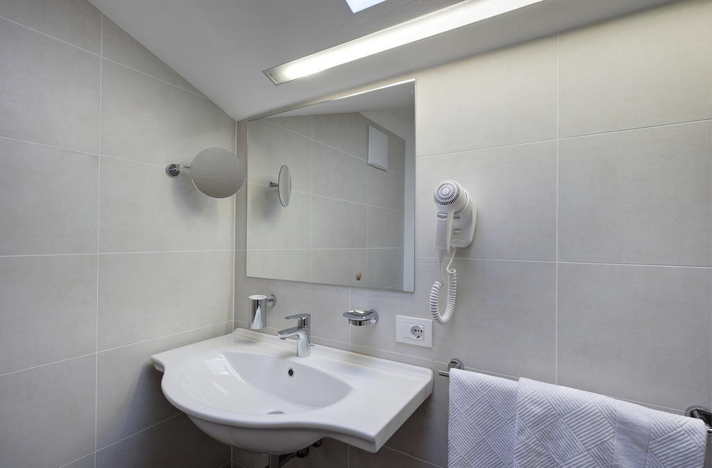 Apartments Schneider Лутаґо Номер фото
